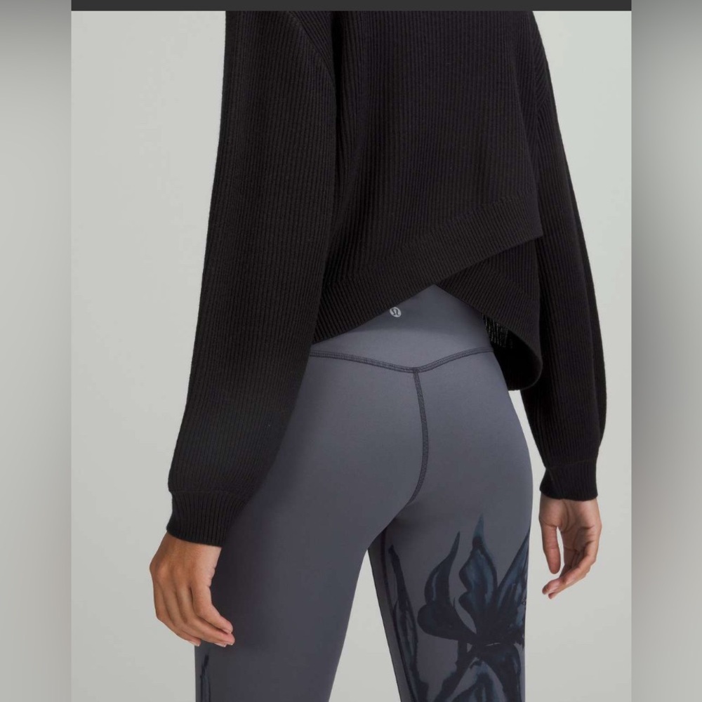 NWOT Lululemon Reversible Crossover Sweater Black